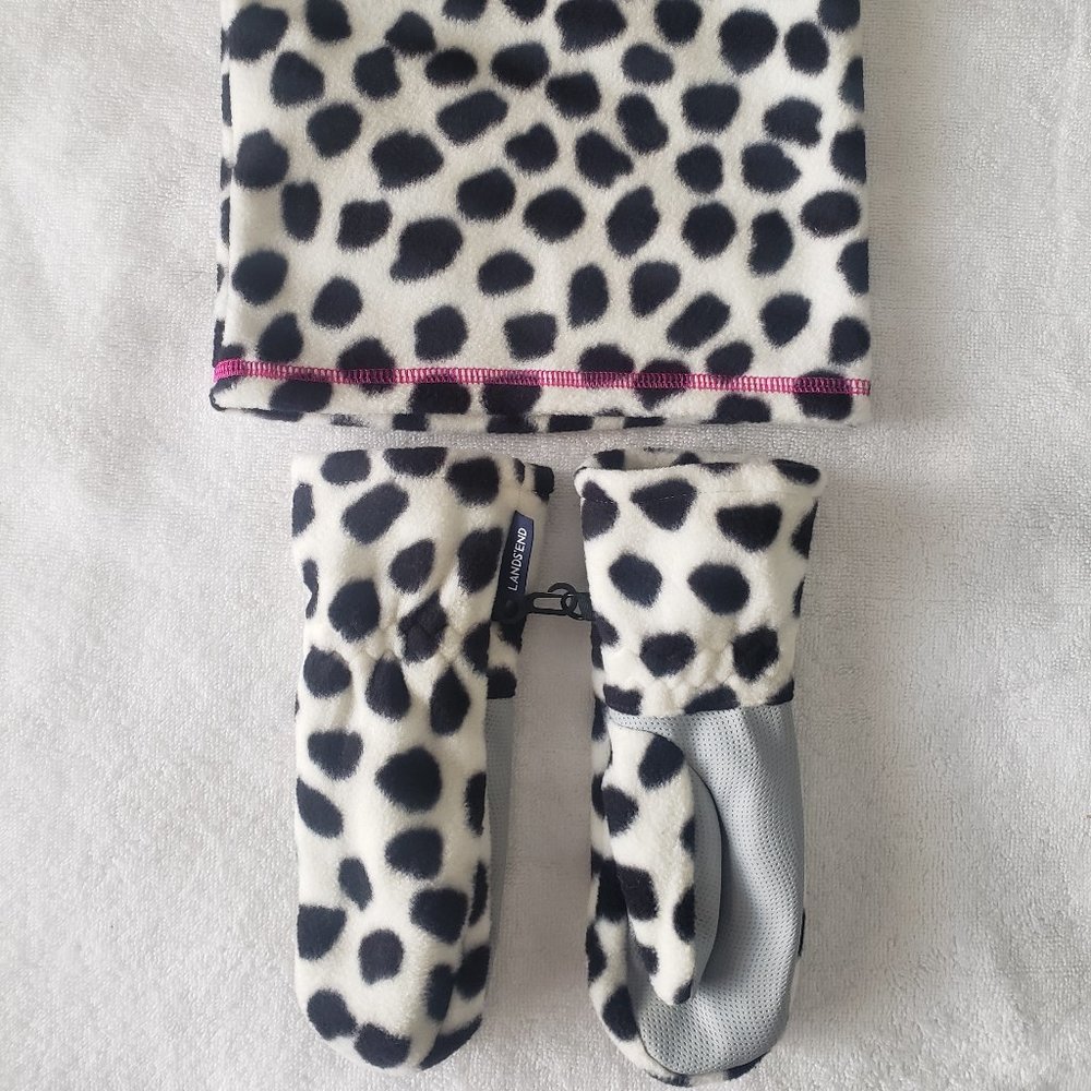 Kids Set of Fleece Ski Mittens and Fleece Neck Warmer